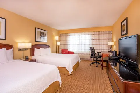 Courtyard Hartford Manchester 4