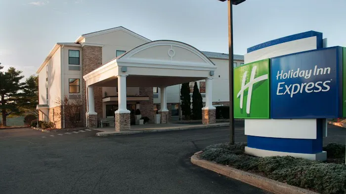 Holiday Inn Express Vernon - Manchester by IHG 4