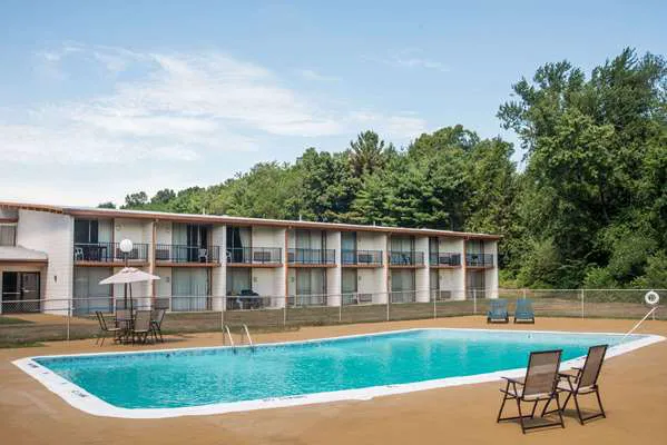 Vernon Motel 4