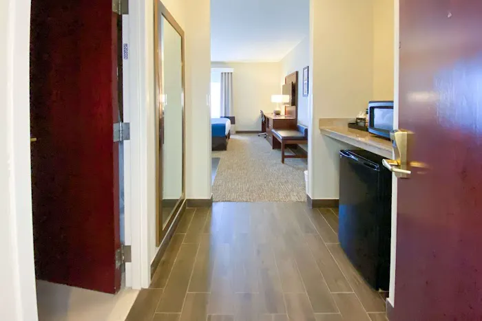 Comfort Inn East Windsor - Springfield 4