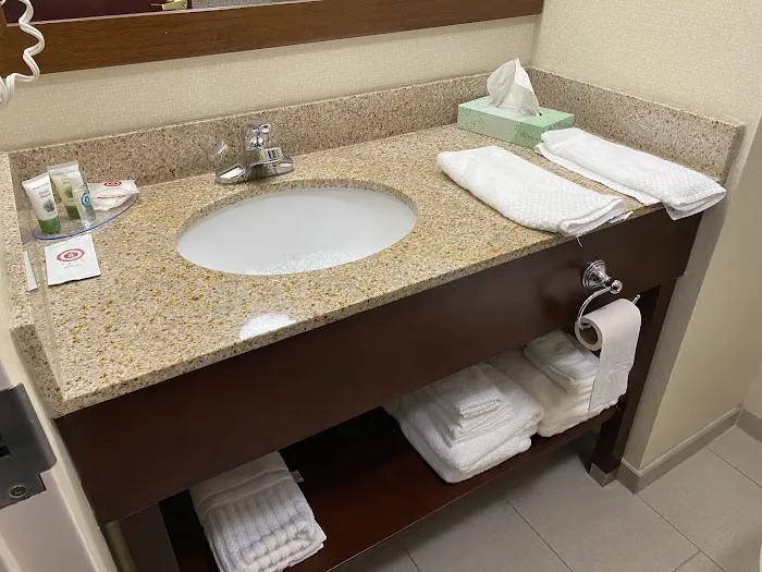 Comfort Inn East Windsor - Springfield 4