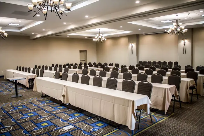 Holiday Inn Express & Suites Albany Airport - Wolf Road by IHG 4