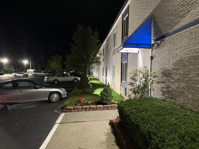 Travelodge Inn & Suites by Wyndham Albany 4