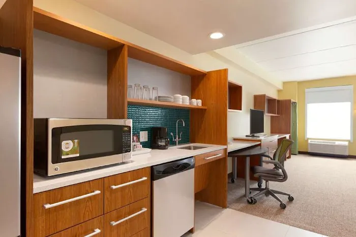 Home2 Suites by Hilton Albany Wolf Rd 4