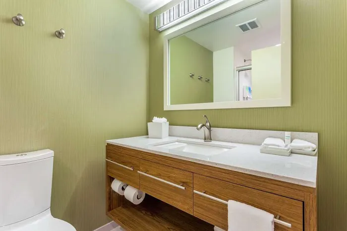 Home2 Suites by Hilton Albany Wolf Rd 4