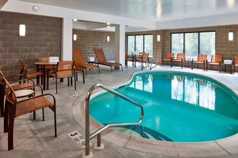 Fairfield Inn & Suites Albany Airport 4