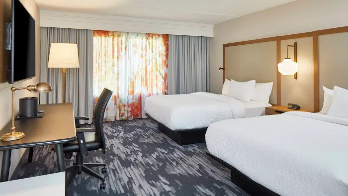 Fairfield Inn & Suites Albany Airport 4