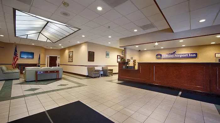 SureStay Plus By Best Western Albany Airport 4