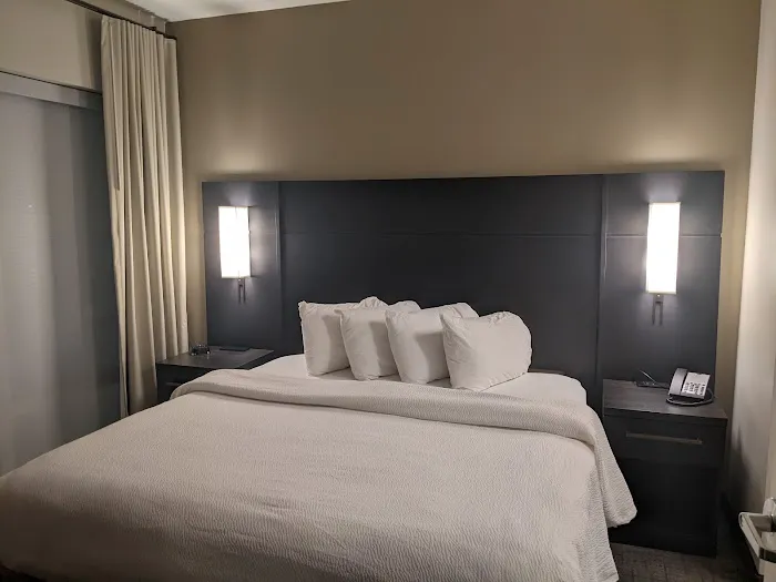 Residence Inn Albany Airport 4