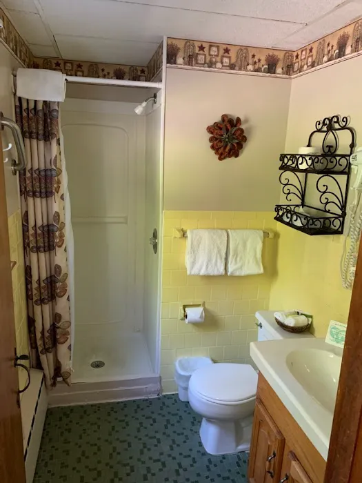 Stay Berkshires Resort 4