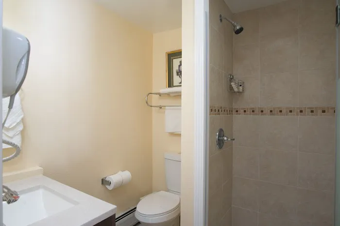 Mount Royal Inn 4