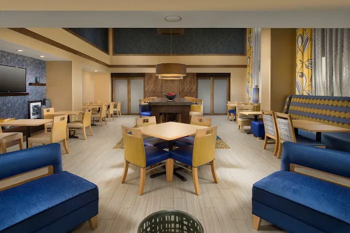 Hampton Inn Syracuse Clay 4