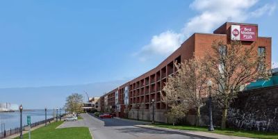 Best Western Plus Oswego Hotel and Conference Center