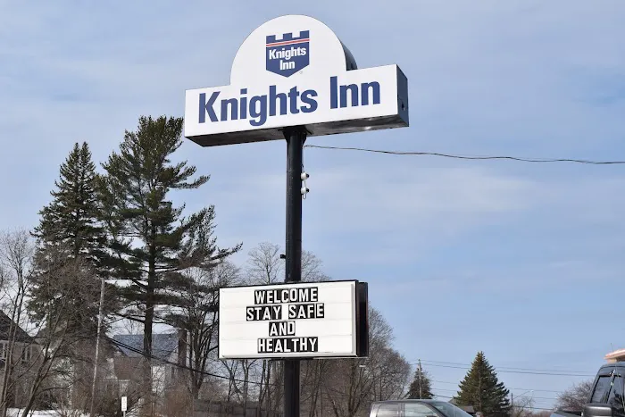 Knights Inn Oswego 4