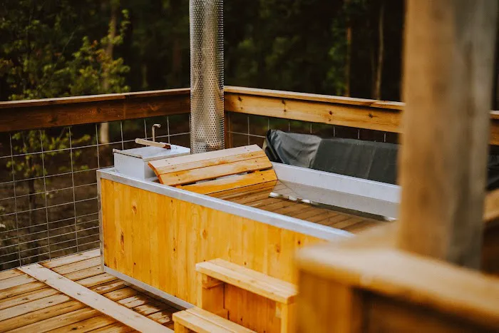 Finger Lakes Treehouse 4