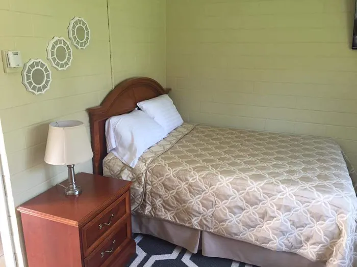 The Motor Inn 4