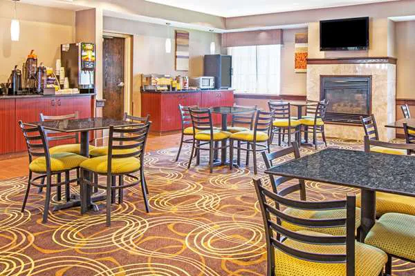 Days Inn by Wyndham Brewerton/ Syracuse near Oneida Lake 4