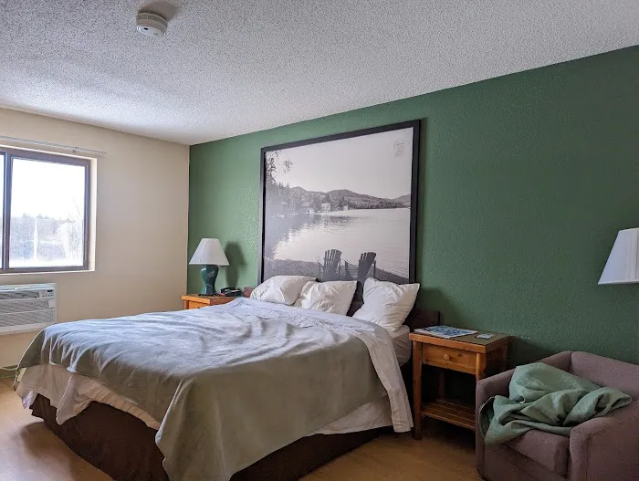 Super 8 by Wyndham Ticonderoga 4