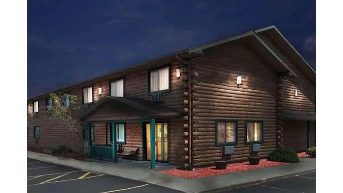 Super 8 by Wyndham Ticonderoga 4