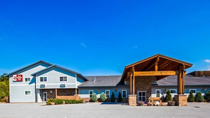 Best Western Plus Ticonderoga Inn & Suites 4