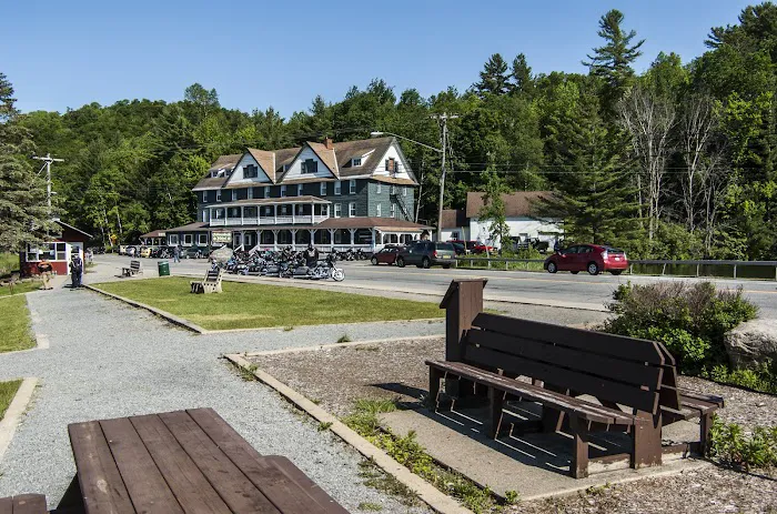 Adirondack Hotel On Long Lake 4