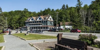 Adirondack Hotel On Long Lake