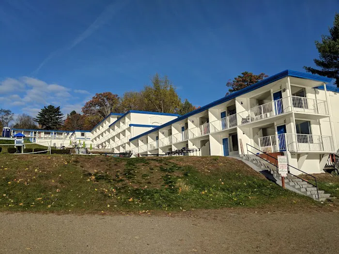 Lakefront Terrace Resort 4