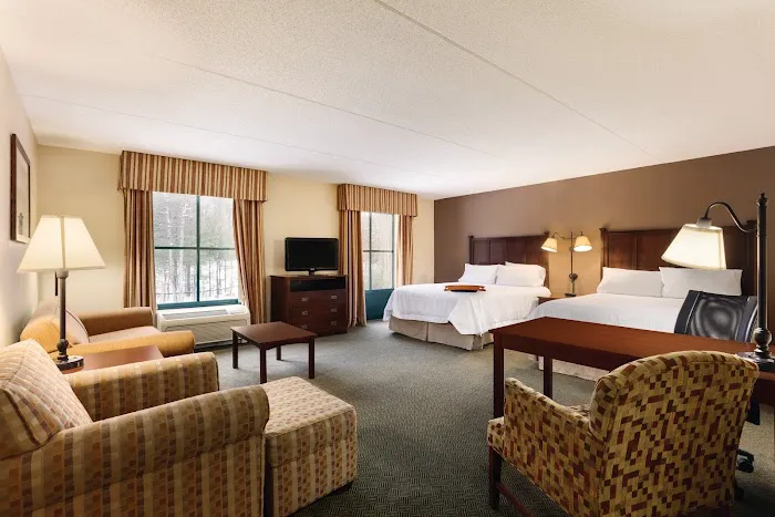 Hampton Inn & Suites Lake George 4