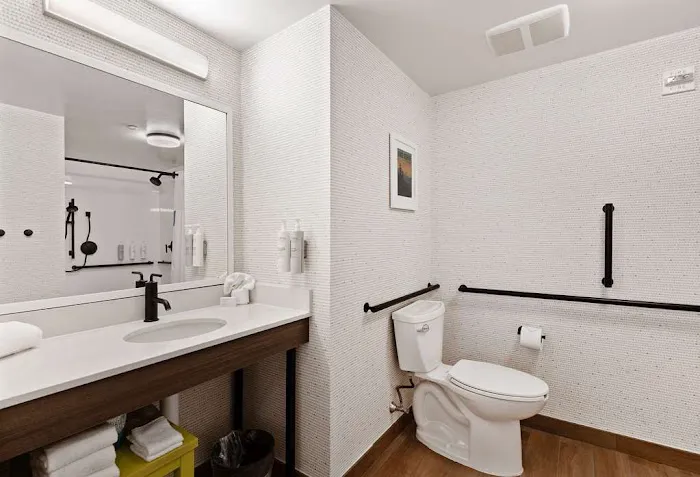 Hampton Inn & Suites Lake George 4