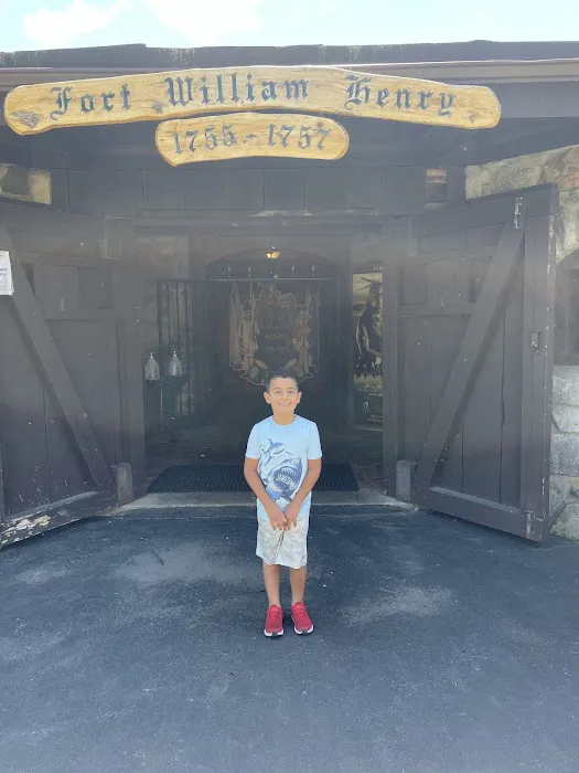 Fort William Henry Hotel and Resort 4