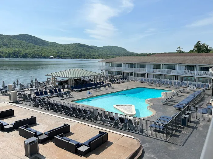 Georgian Lakeside Resort 4