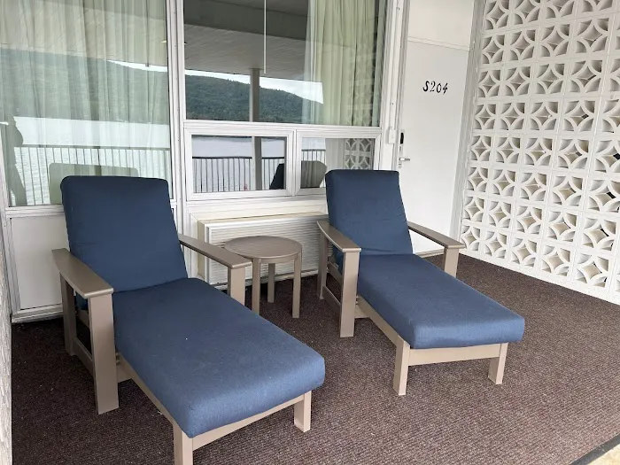 Georgian Lakeside Resort 4
