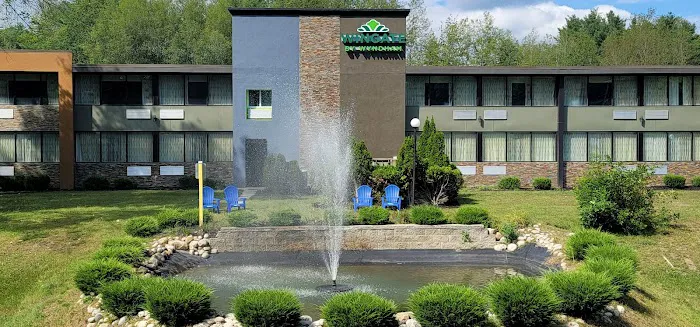 Wingate by Wyndham Lake George 4