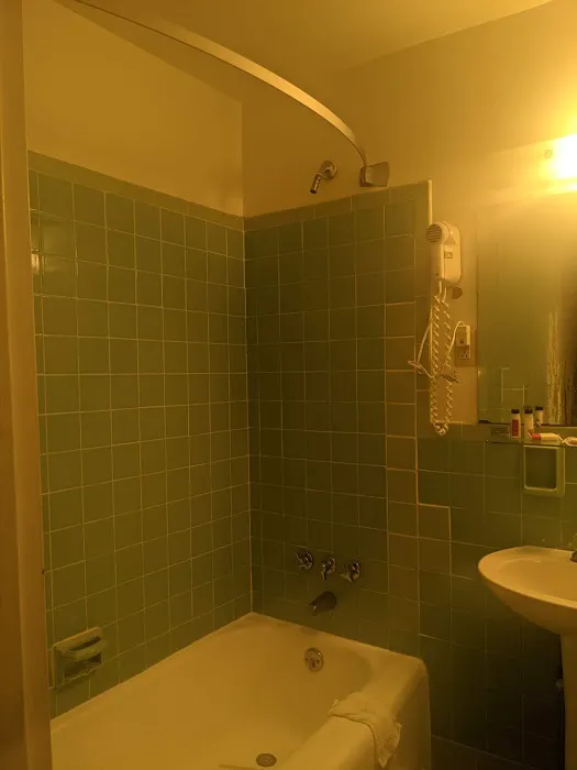 Cloud 9 Inn & Suites Lake George 4