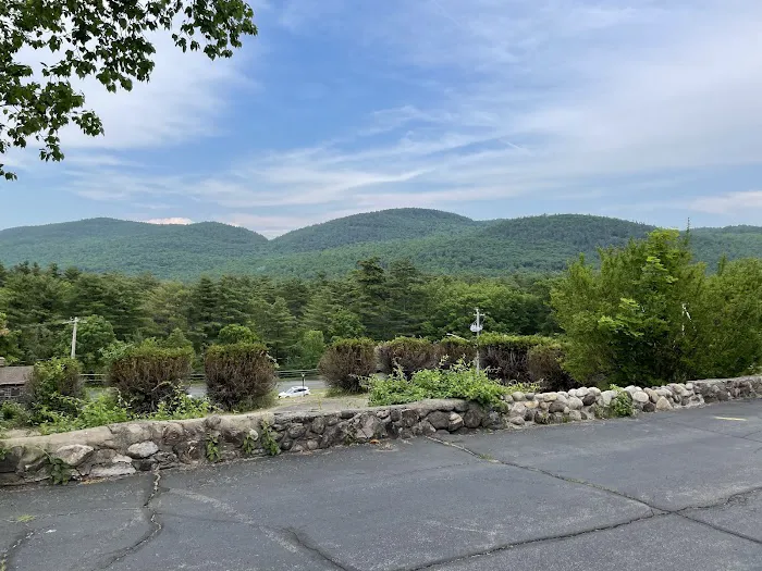 Travelodge by Wyndham Lake George NY 4