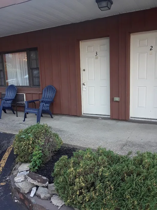 Mohican Resort Motel 4
