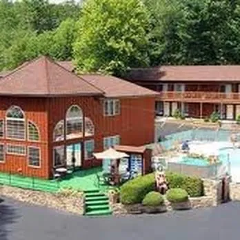 Mohican Resort Motel 4