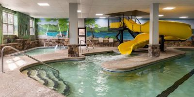 La Quinta Inn & Suites by Wyndham - Lake George
