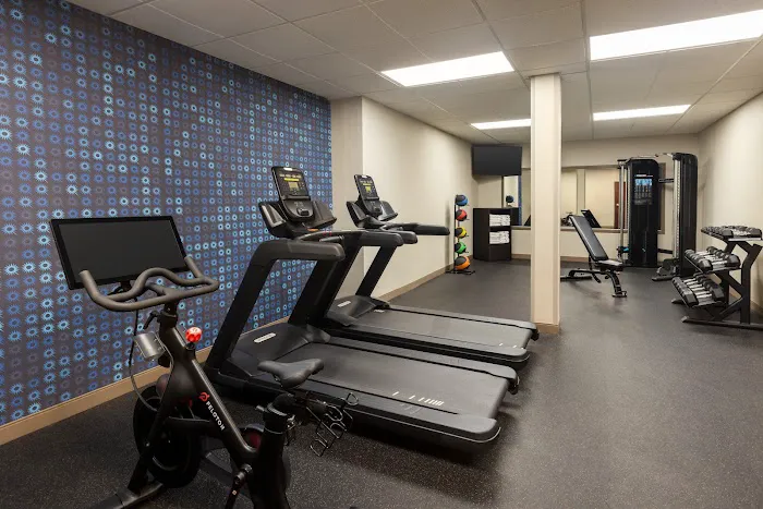 La Quinta Inn & Suites by Wyndham - Lake George 4