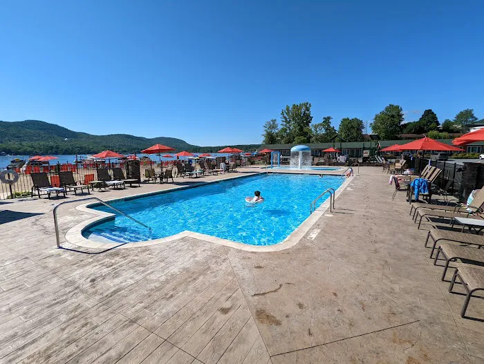 Scotty's Lakeside Resort 4