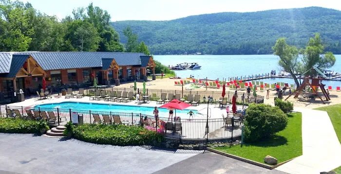 Scotty's Lakeside Resort 4