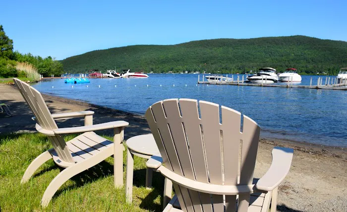 Scotty's Lakeside Resort 4