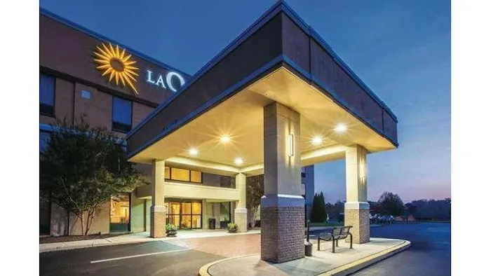 La Quinta Inn & Suites by Wyndham Mechanicsburg - Harrisburg 4