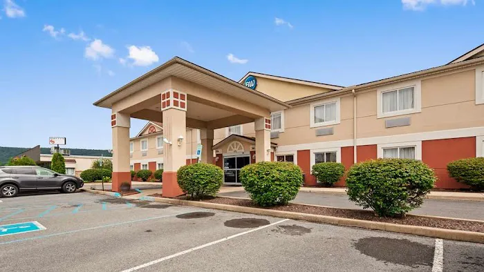 Best Western Nittany Inn Milroy 4