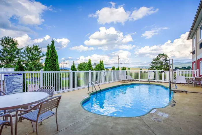 Best Western Nittany Inn Milroy 4