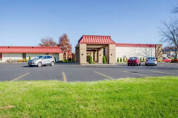 Quality Inn & Suites 4