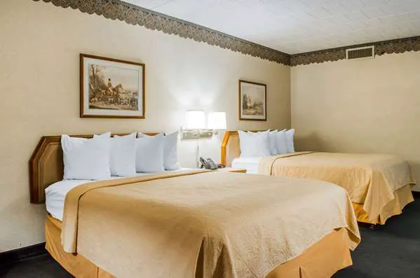 Quality Inn & Suites 4
