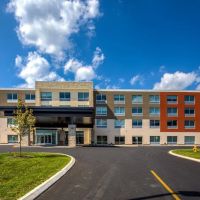 Holiday Inn Express & Suites Reedsville - State Coll Area by IHG ico