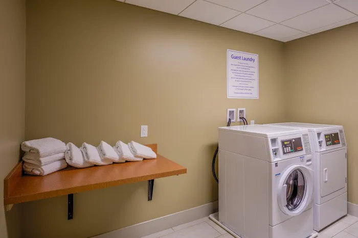 Holiday Inn Express & Suites Reedsville - State Coll Area by IHG 4