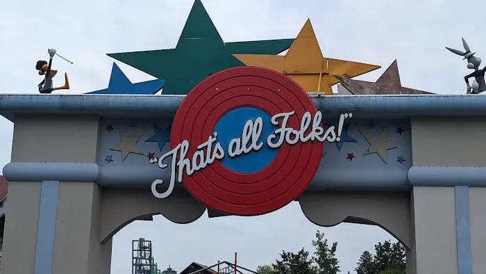 Six Flags 4